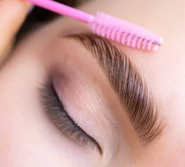 Laminado de cejas